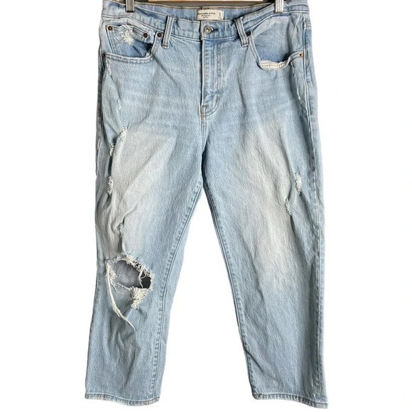 Abercrombie & Fitch The Boyfriend Mid-Rise Jeans Light Ripped Wash Size 31 - Picture 2 of 4